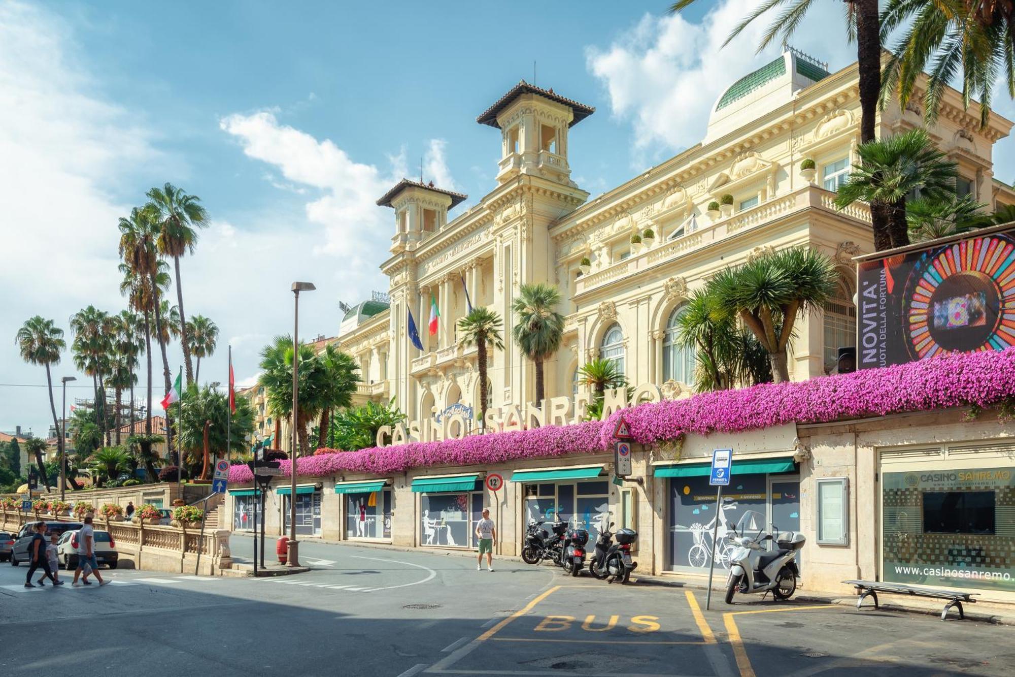 Heroes Apartment Sanremo Centro - Happy Rentals Exterior photo